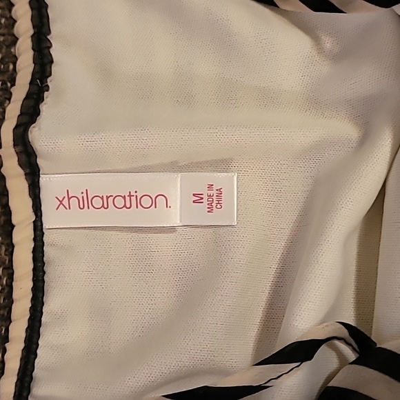 Xhilaration Striped Tank - Medium - Picture 6 of 7